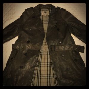 ‼️Women’s Leather Burberry trench coat‼️
